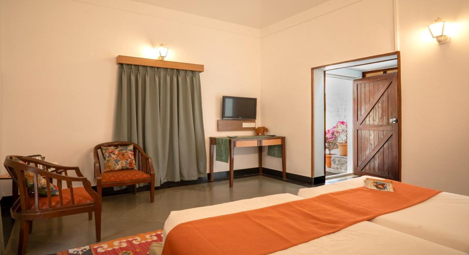 Modi'S Resort, Karjat Exterior foto