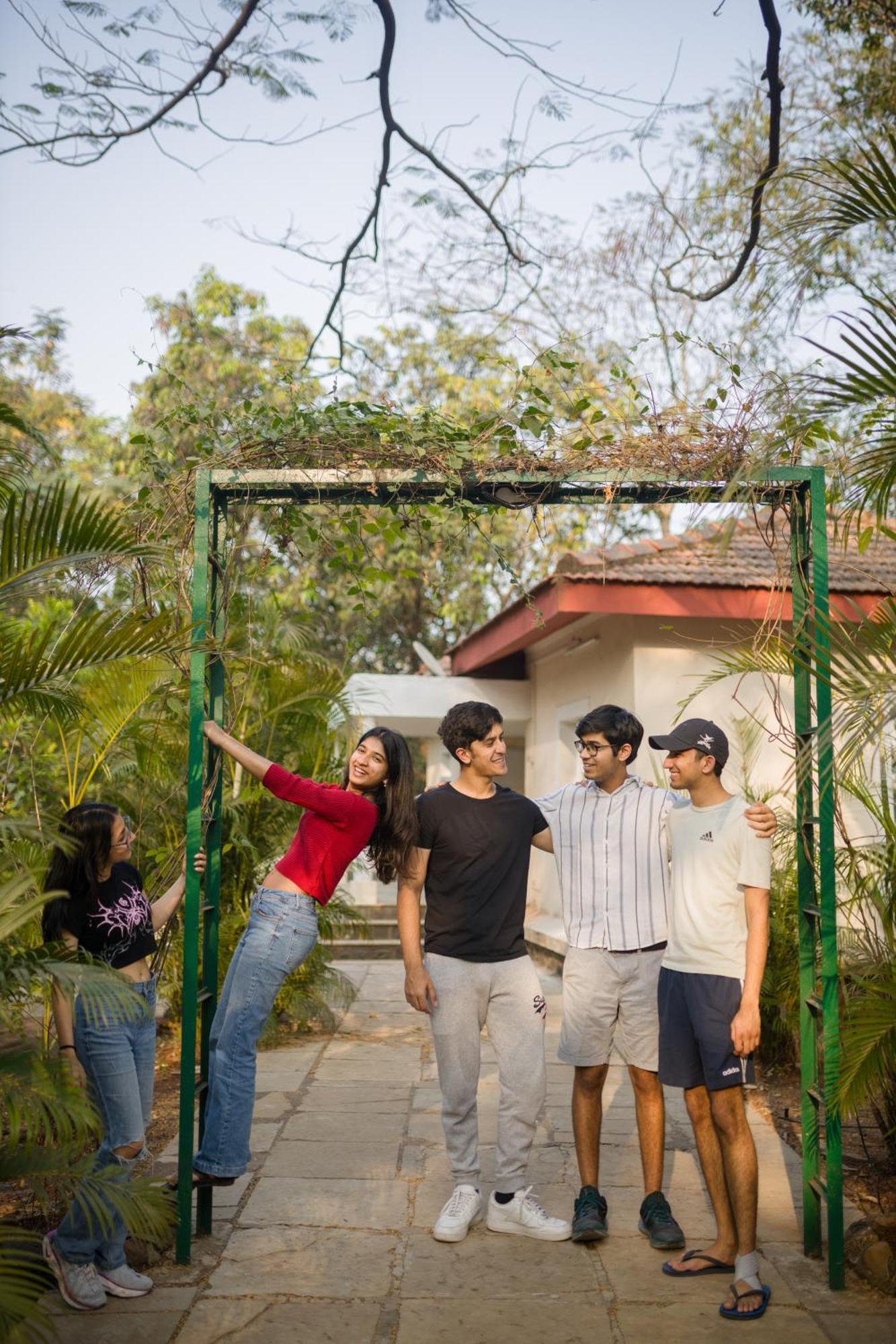 Modi'S Resort, Karjat Exterior foto